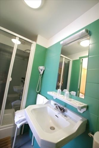 Hotel Grand Terminus Reine 3*